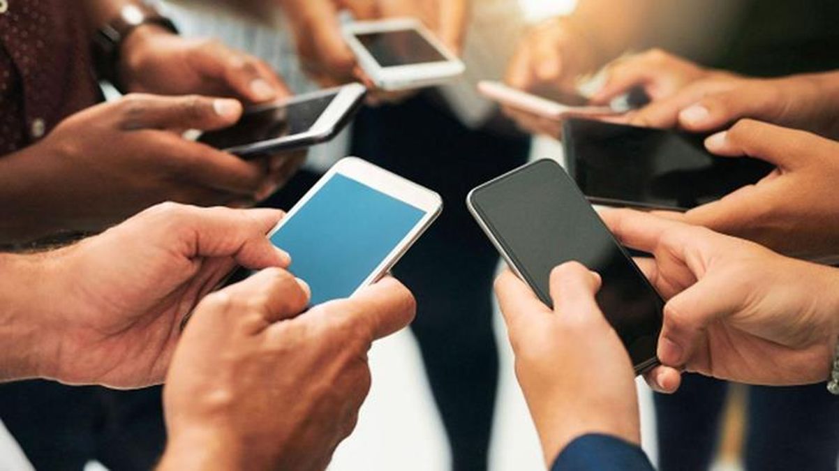 Karar Meclis'ten geçerek yasalaştı! 1 yıl içinde hiç sinyal alınmayan cep telefonları kullanılamaz hale gelecek