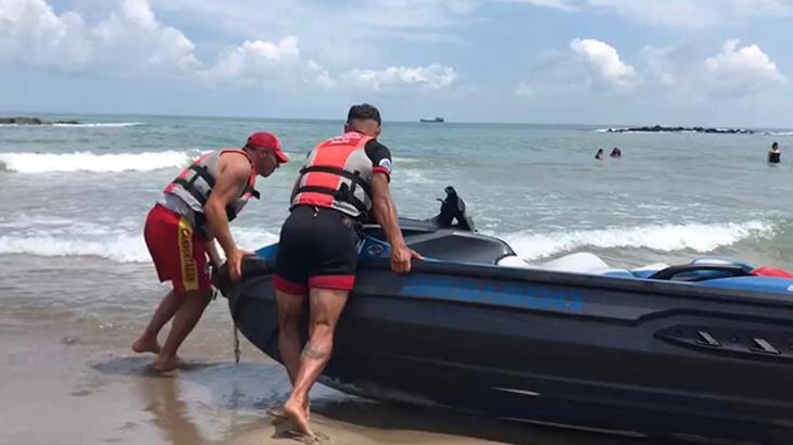 Karasu'da bayram süresince boğulma tehlikesi geçiren 81 kişi kurtarıldı