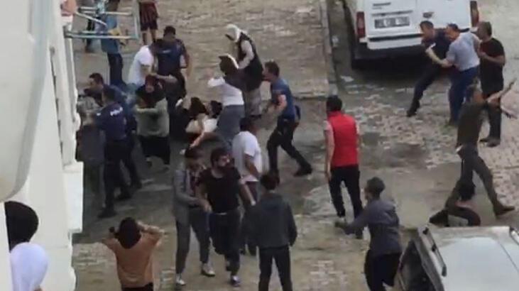 Karı koca tartışmasına aileler de katıldı! Tekme ve sopalar havada uçuştu