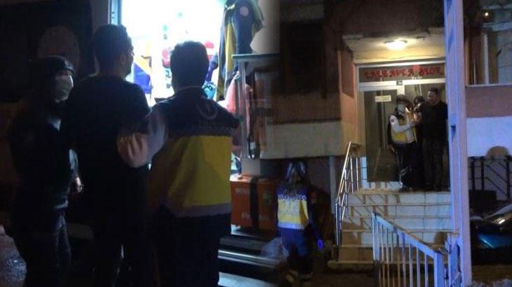 Karısıyla tartıştı kendini bıçakladı!