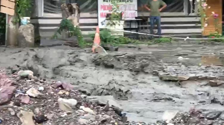 Kartepe'de 18 gün sonra aynı dere yine taştı
