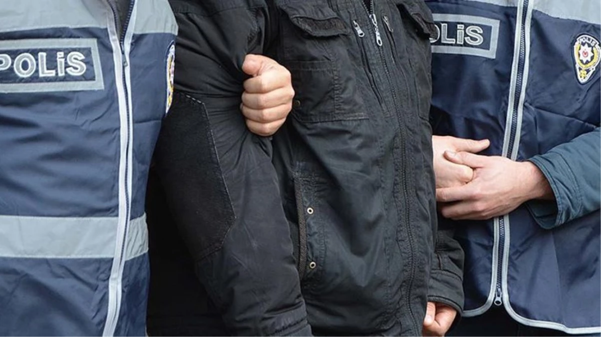 Kastamonu'da taksiciyi defalarca bıçaklayarak öldüren katil zanlılarından biri daha önce öğretmenini bıçaklamış