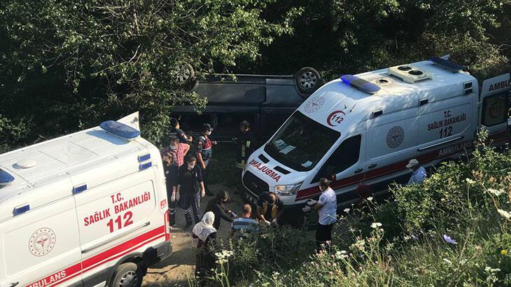 Kastamonu'da tarım işçilerini taşıyan minibüs devrildi: 1 ölü, 7  yaralı