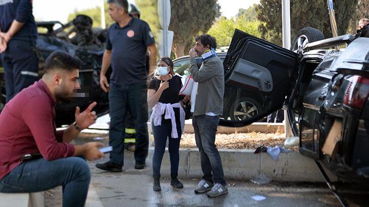 Kaza sonrası şoke eden an! Yakıt sızdıran aracın yanında sigara içti