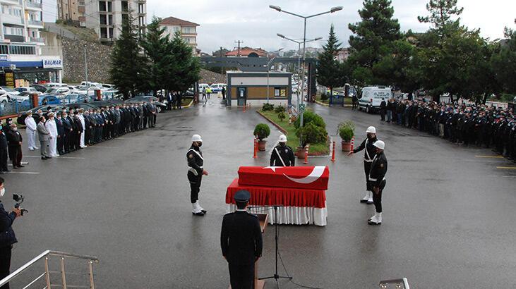 Kazada eşiyle ölen komiser yardımcısı için Bartın'da tören