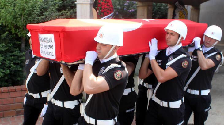 Kazada yaralanan polis memuru yaşamını yitirdi