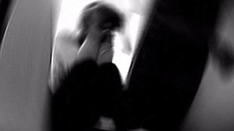 Kız çocuğuna şantajla cinsel istismara 4 tutuklama!