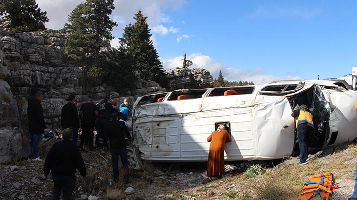 Kız isteme yolunda feci kaza! Çok sayıda yaralı var
