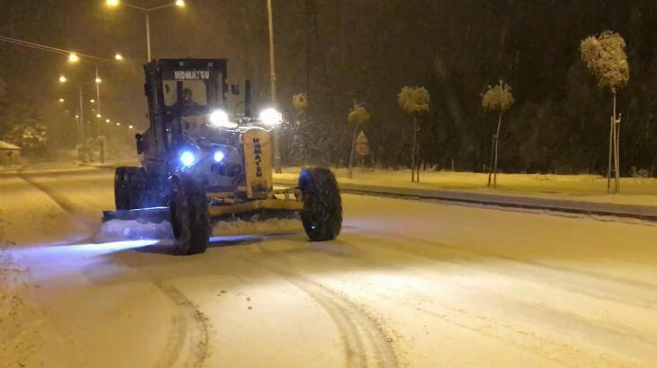 Kop Dağı'nda ulaşıma 'kar' engeli