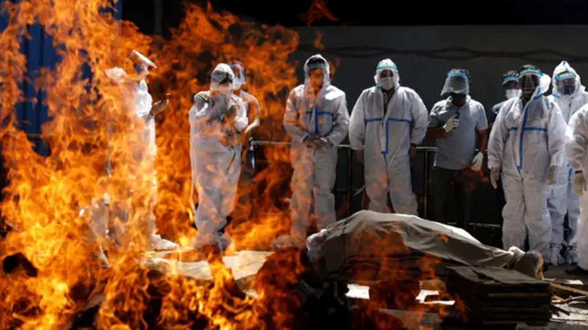 Korona ateşi artık hiç sönmüyor! Virüse yenilen ülkede 5 gündür dünya rekoru kırılıyor