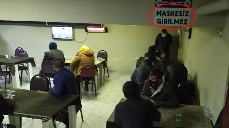 Kumarhanede pişkinliğin böylesi! Duvara bu yazıyı asmışlar