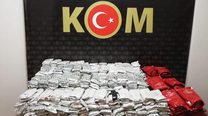 Malatya'da kamyonette 206 kilogram kaçak nargile tütünü ele geçirildi
