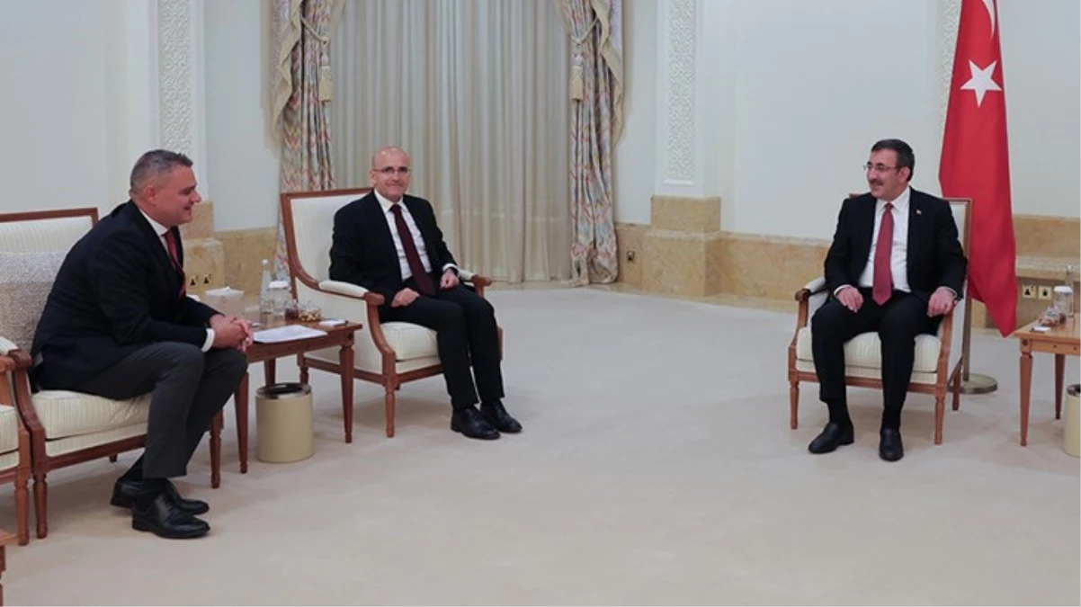 Mehmet Şimşek, BAE'de! Devlet Başkanı Al Nahyan ile ekonomik iş birliklerini konuşacak