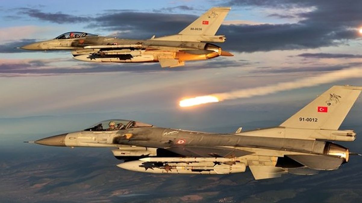Mehmetçik'ten Kuzey Irak'ta teröristlere ağır darbe! Çok sayıda hedef ve terörist etkisiz hale getirildi