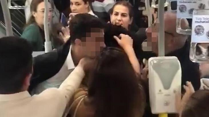 Metrobüs'te koltuk verme kavgası! Birbirlerine girdiler