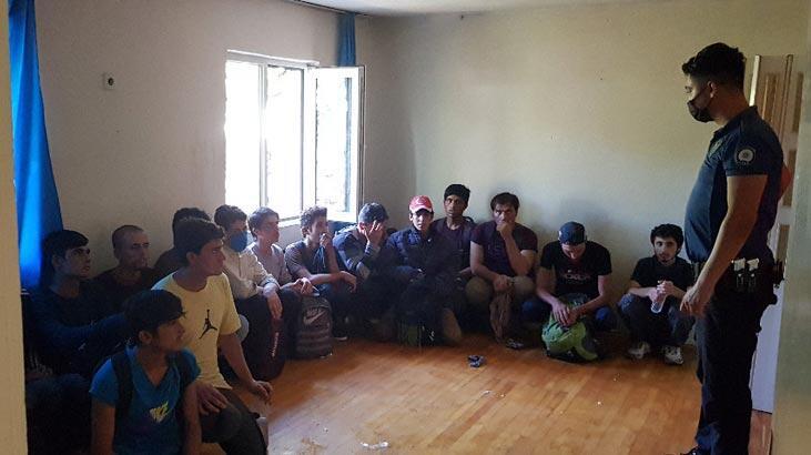 Metruk evde 52 düzensiz göçmen yakalandı