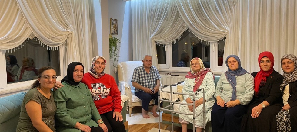 MHP BEYKOZ İLÇE TEŞKİLATI DİYORKİ KOMŞUM NASILSIN