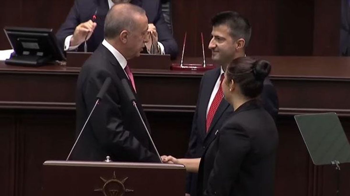 Mikrofonda ses gittikten sonra Cumhurbaşkanı Erdoğan'dan Çelebi'ye dikkat çeken uyarı