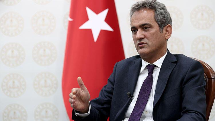 Milli Eğitim Bakanı Özer'den öğretmen atamalarıyla ilgili açıklama