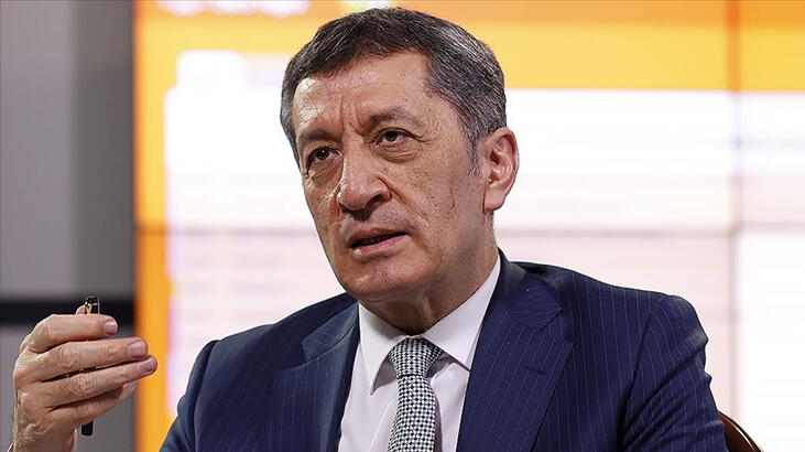 Milli Eğitim Bakanı'ndan darbe imalı bildiriye sert tepki