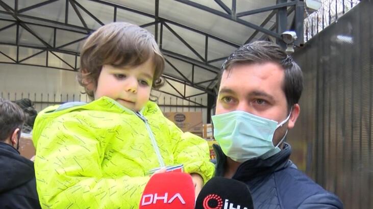 Minik Ahmet, kumbarasında biriktirdiği parayı Ukrayna'ya bağışladı