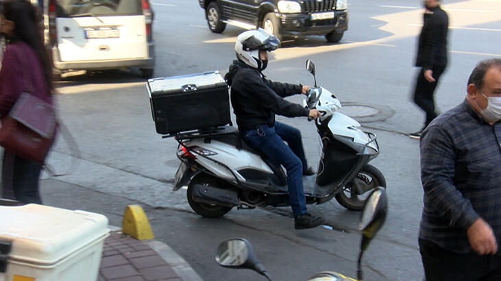 Motosikletli kuryelerin isyanı: Bizden hızlısı gerçekten mezarda