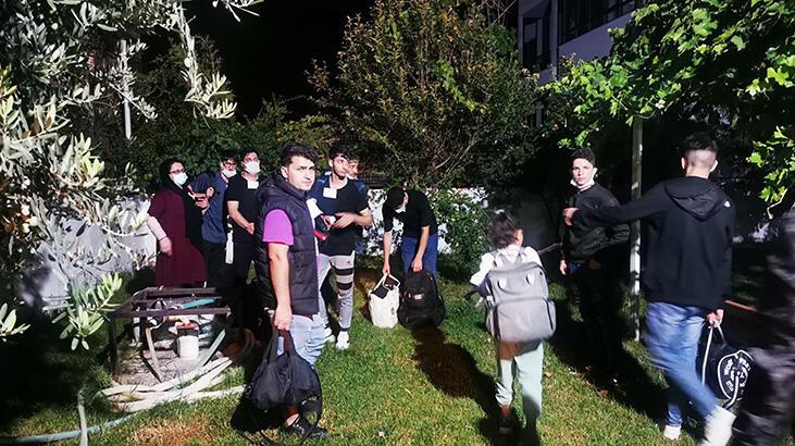 Muğla'da 33 kaçak göçmen ile 4 organizatör yakalandı