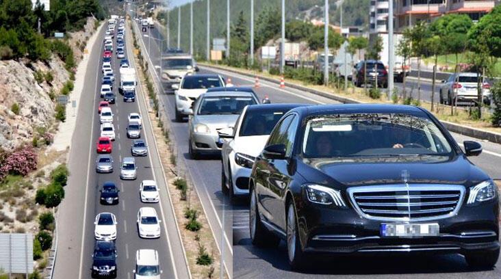 Muğla'da 5 kilometrelik araç kuyruğu