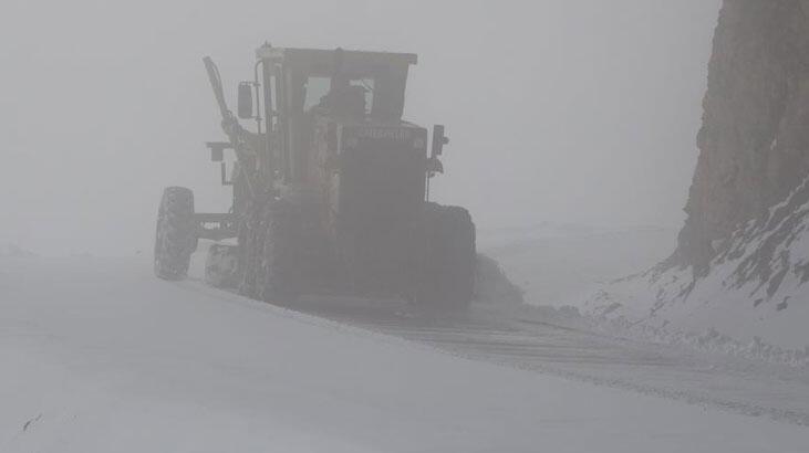 Muş’ta 58 köy yolu ulaşıma kapandı