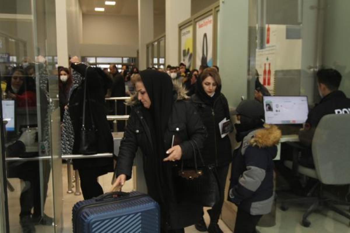 NEVRUZ TATİLİNDE 11 BİN İRANLI VAN'A GELDİ