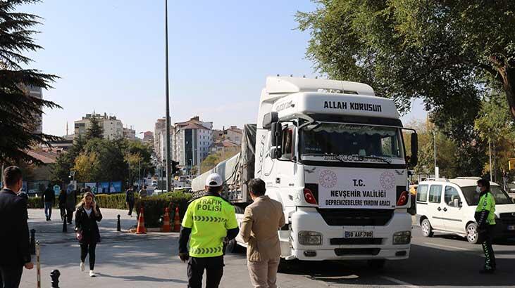Nevşehir'den İzmir'e yardım TIR'ı gönderildi