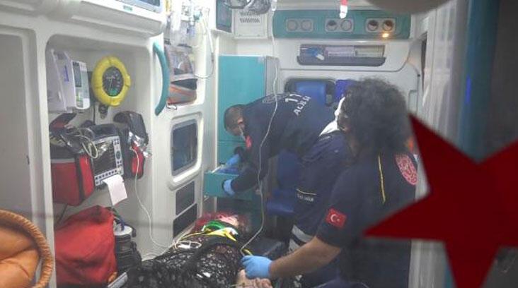 Oğluyla tartışırken terastan düştü iddiası! Ekipler sokakta kanlar içinde buldu