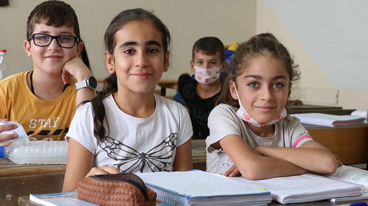 Öğrencileri ayırt etmek için çareyi sıfatlarda  buldular