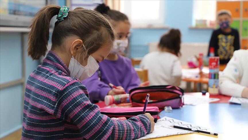 Okullar yeniden kapanacak mı? Milli Eğitim Bakanı Mahmut Özer'den okullar kapanacak mı sorusuna yanıt
