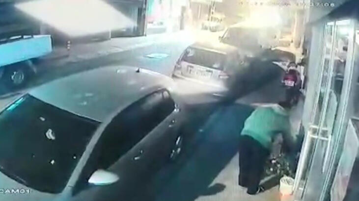 Önce çaldı, sonra pişman olup geri getirdi!