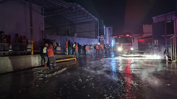 Ordu'da bentonit fabrikasının deposunda çıkan yangın korkuttu