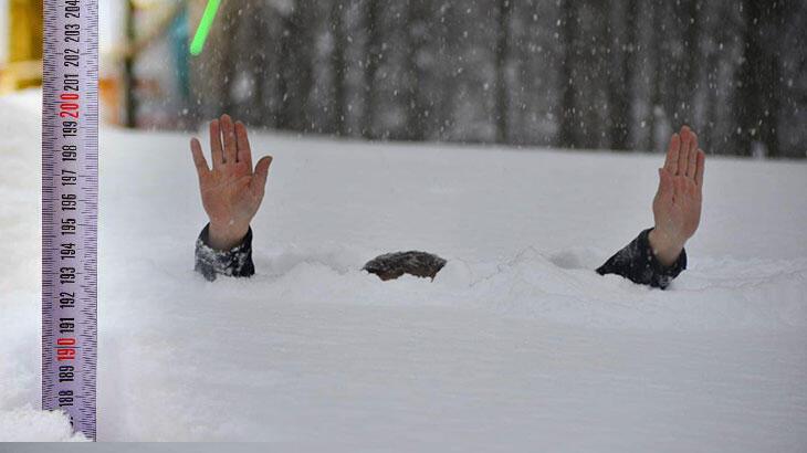 Ordu’da kar insan boyunu geçti!