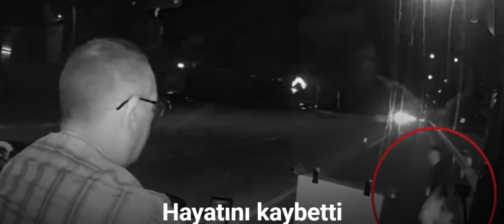 Otobüsün çarptığı 17 yaşındaki çocuğun ölüm anı kamerada
