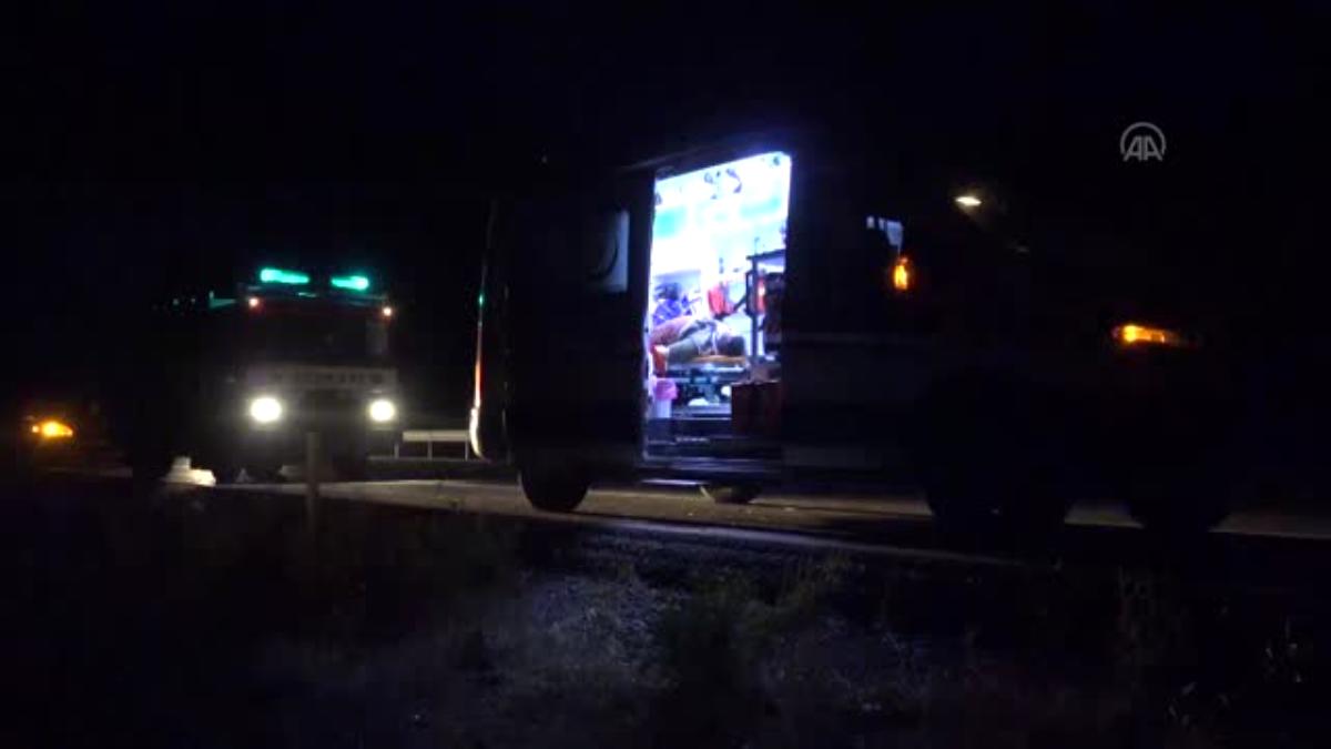 Otomobil devrildi: 3 yaralı