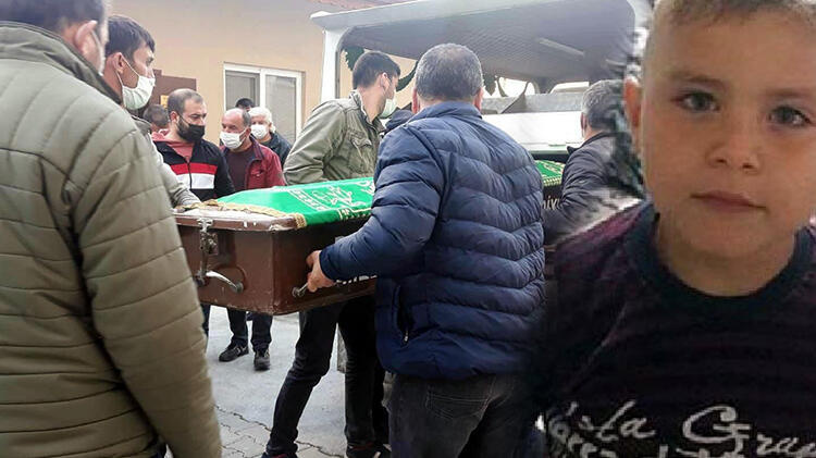 Oyun oynarken fenalaşıp hayatını kaybeden Alperen, toprağa verildi