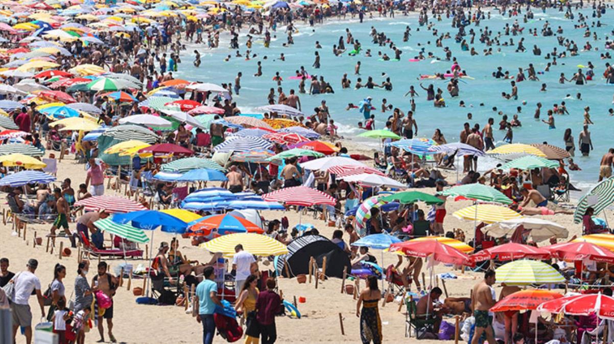 Pandemiyle mücadelede 4. dalga uyarısı! Sonbahardan önce gelecek