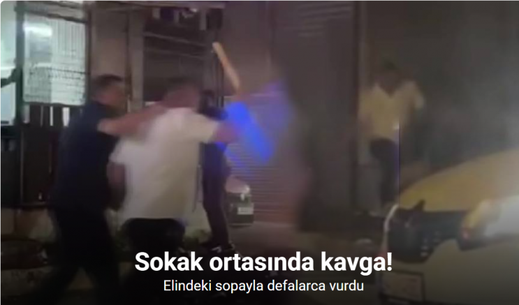 Pendik’te sokak ortasında tekmeli sopalı kavga kamerada