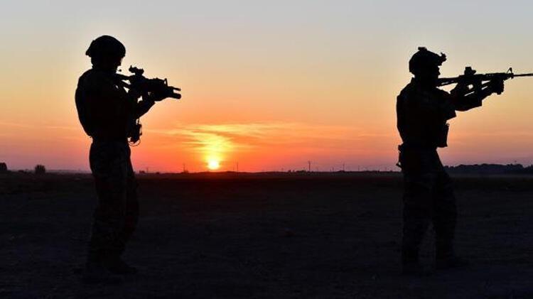 PKK'dan kaçan 1 terör örgütü mensubu teslim oldu