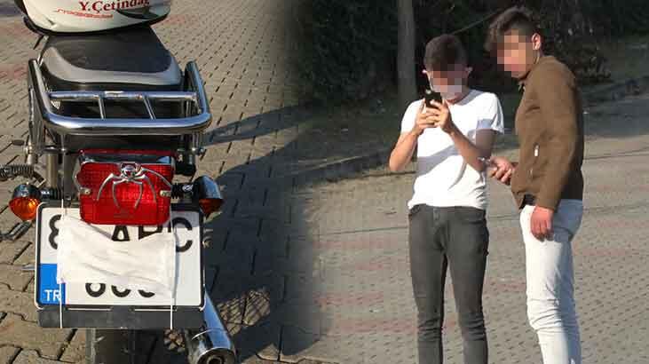 Plakasına maske takan ehliyetsiz motosikletli yakalandı!