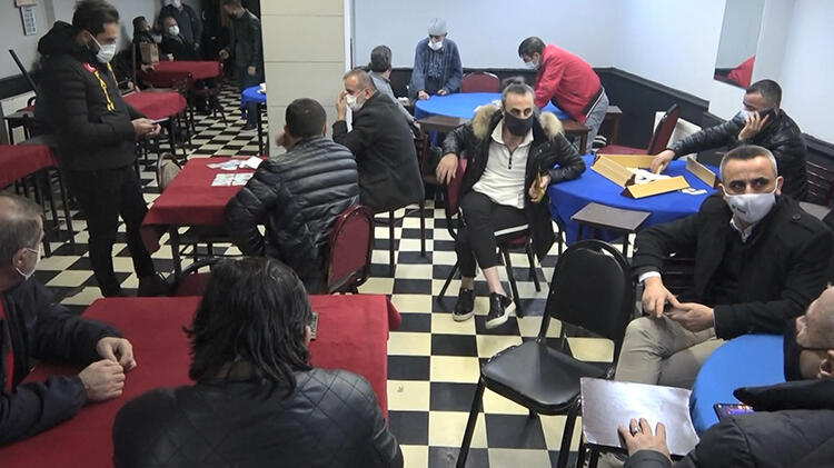 Polis, 'Dürüm siparişi getirdik' diyerek baskın yaptı!