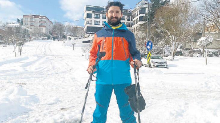 Poşetle kaymaya kayakla gitti