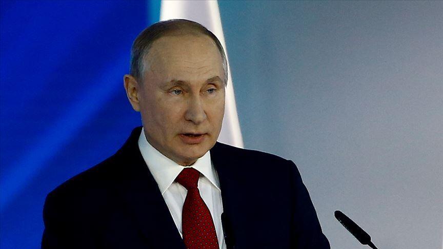 Putin, Rus ekonomi yönetimini eleştirdi