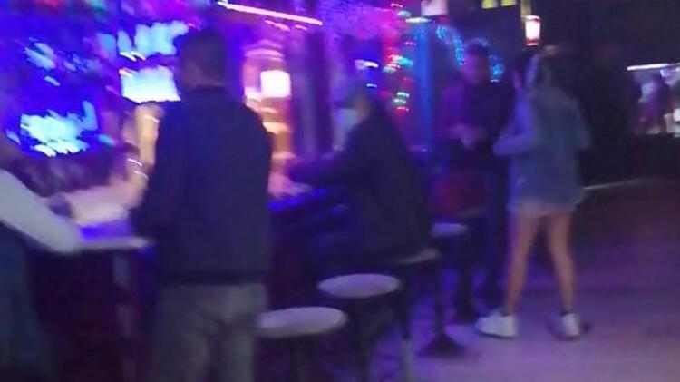 Restoranda içki içip, eğlenen 20 kişiye 63 bin lira ceza!