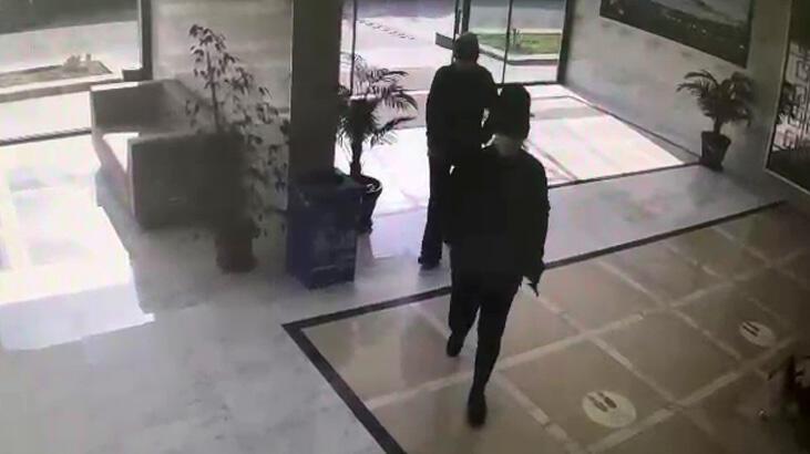 Rezidanslara dadanan maskeli kadın hırsızlardan para fışkırdı