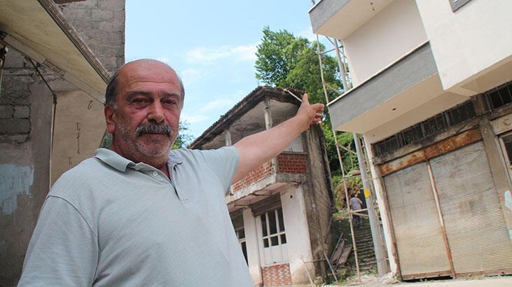 Rize'den fıkra gibi bir bina daha! Gören şaşkınlıkla bakıyor